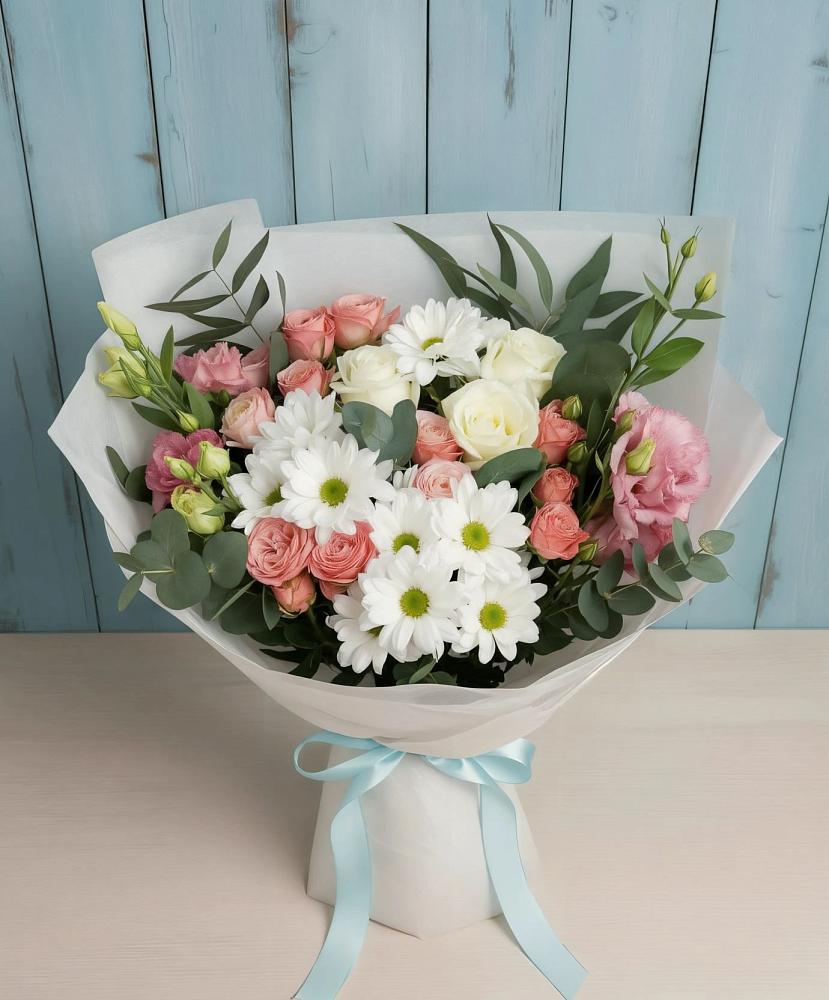 Букет цветов из: Розы, Лизиантусы и Хризантемы в Осельки