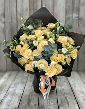 Букет цветов из:  Розы и Лизиантусы в Осельки