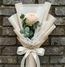 Букет цветов из:  Розы в Осельки