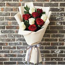 Букет цветов из:  Розы в Осельки