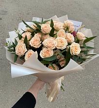 Букет Кремовые розы Латте в Осельки