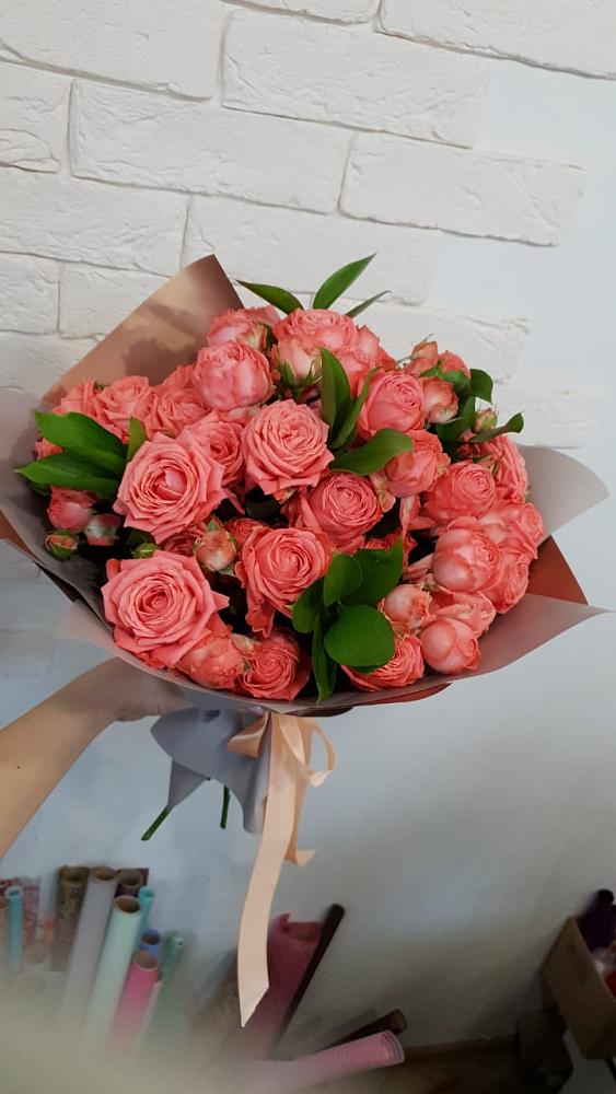 Букет цветов из: Розы в Осельки