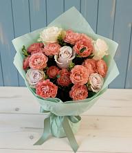 Букет цветов из:  Розы в Осельки