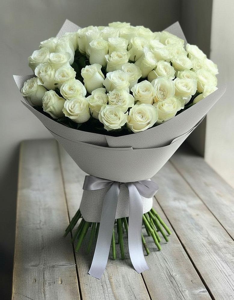 Букет 35 Белых роз в Осельки