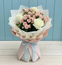 Букет цветов из:  Розы в Осельки