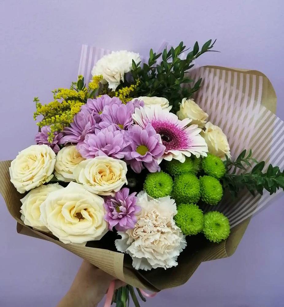 Букет цветов из: Хризантемы, Розы, Гвоздики и Герберы в Осельки