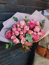 Букет цветов из:  Розы #REPLACE_PRED# Осельки