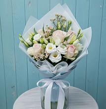 Букет цветов из:  Розы и Лизиантусы в Осельки