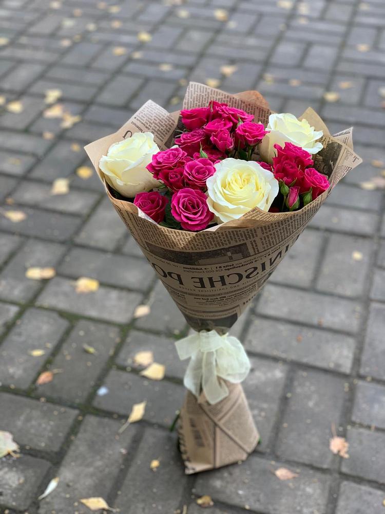 Букет цветов из: Розы в Осельки