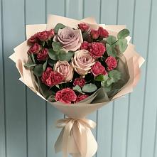 Букет цветов из:  Гвоздики и Розы в Осельки