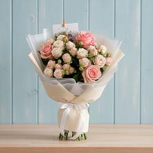 Букет цветов из:  Розы #REPLACE_PRED# Осельки
