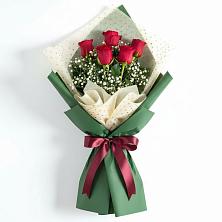 Букет цветов из:  Розы в Осельки