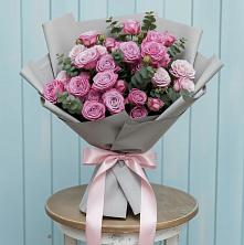 Букет цветов из:  Розы в Осельки